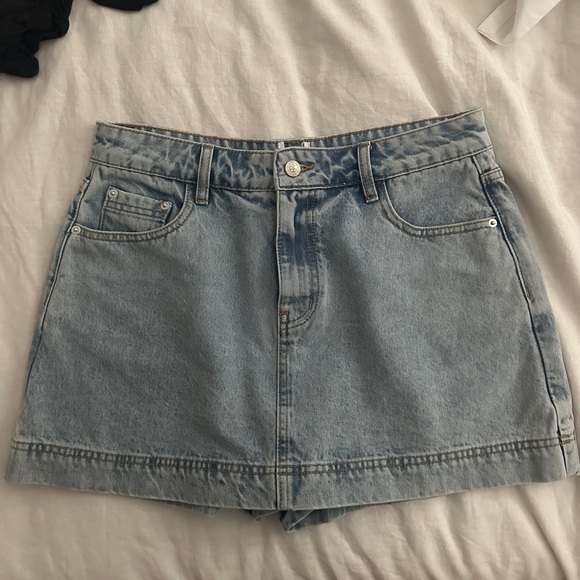 GAZELLE DENIM SKORT LIGHT WASH LOWER IMPACT - Picture 2 of 6